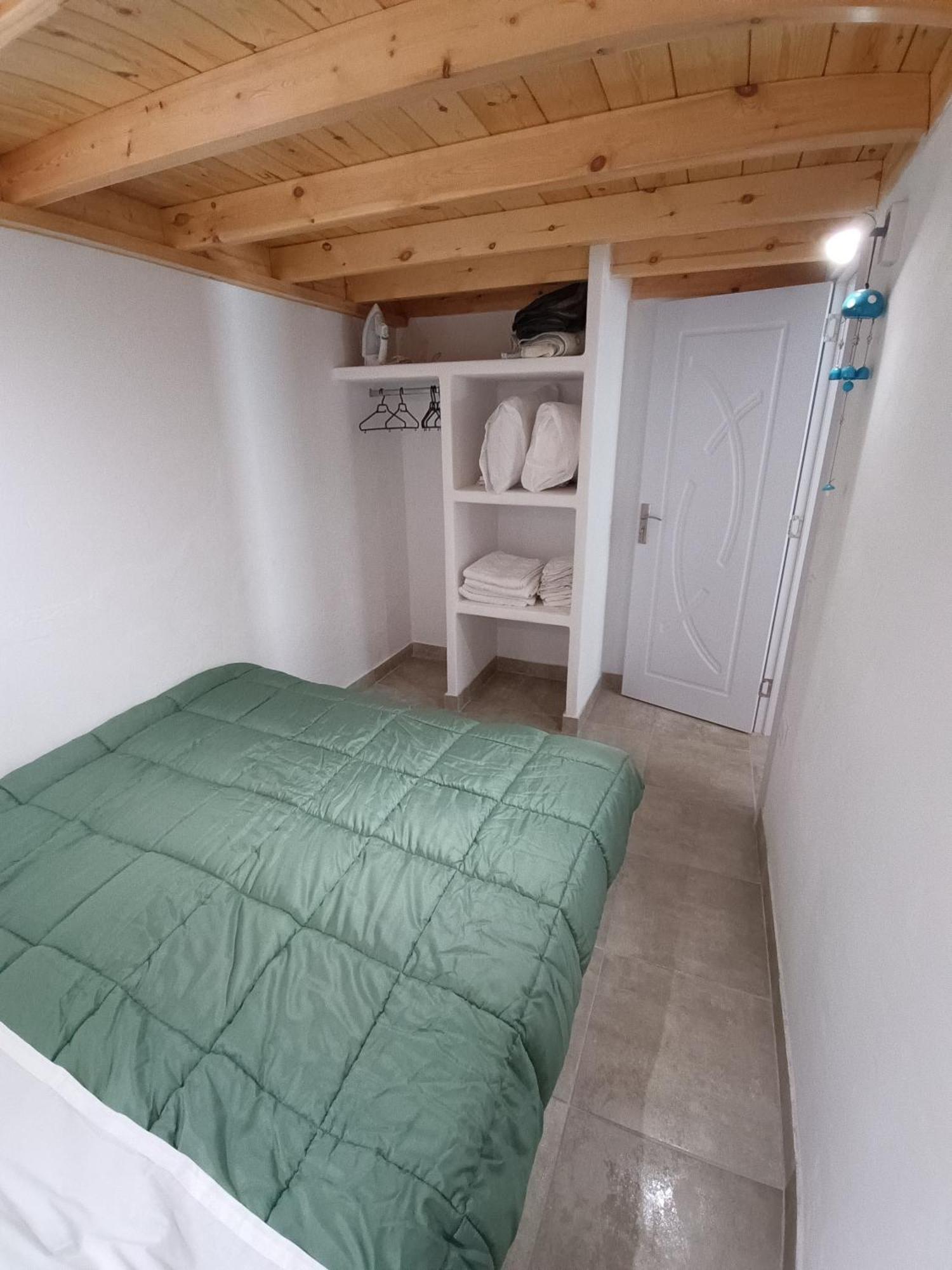 Tinos Youth Apartment エクステリア 写真